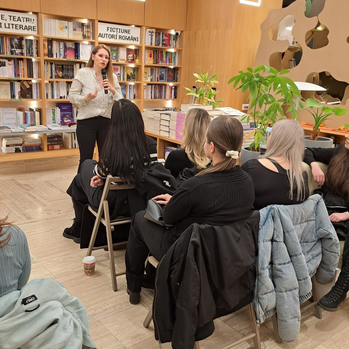 Ancuța Coman-Boldișteanu la Cărturești